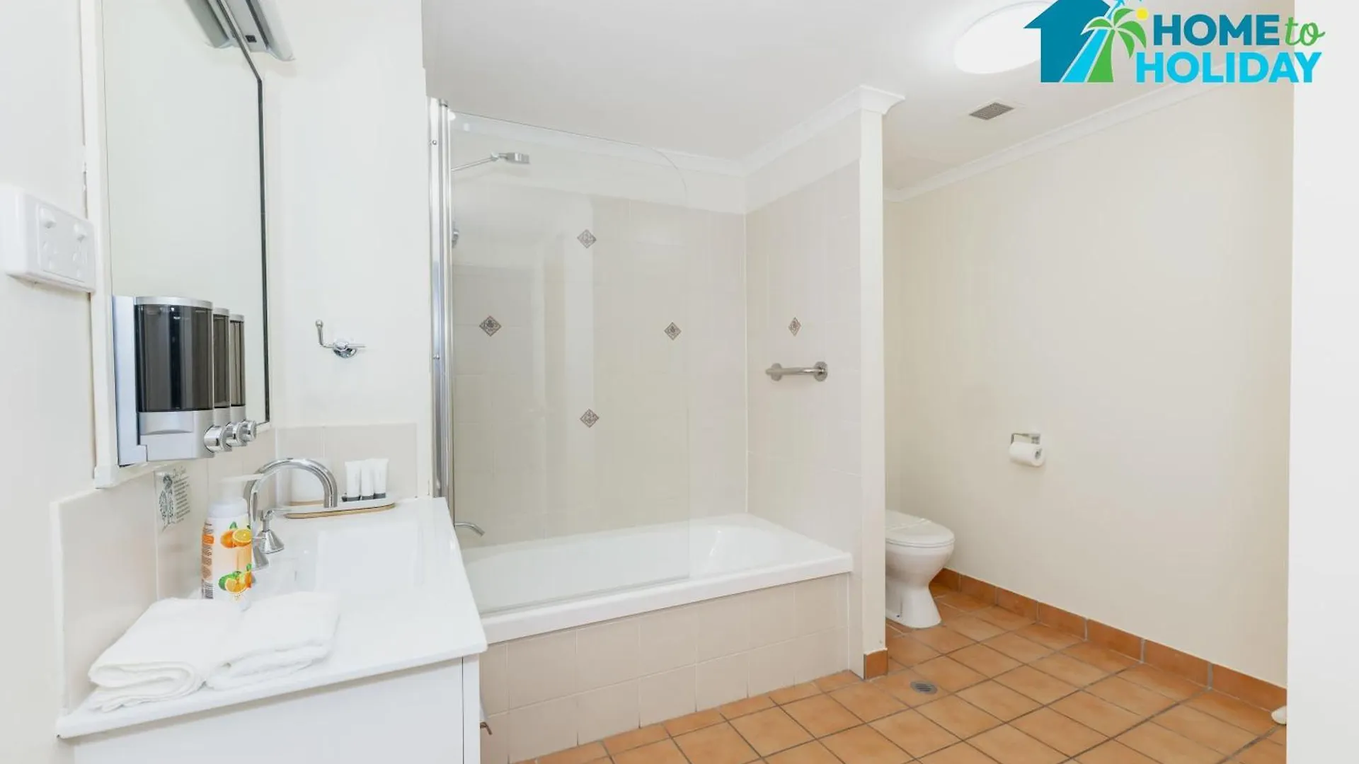 The Anchorage Escape Apartment - Steps Away From City, Ferry And Stadium Townsville 0*,  Australia
